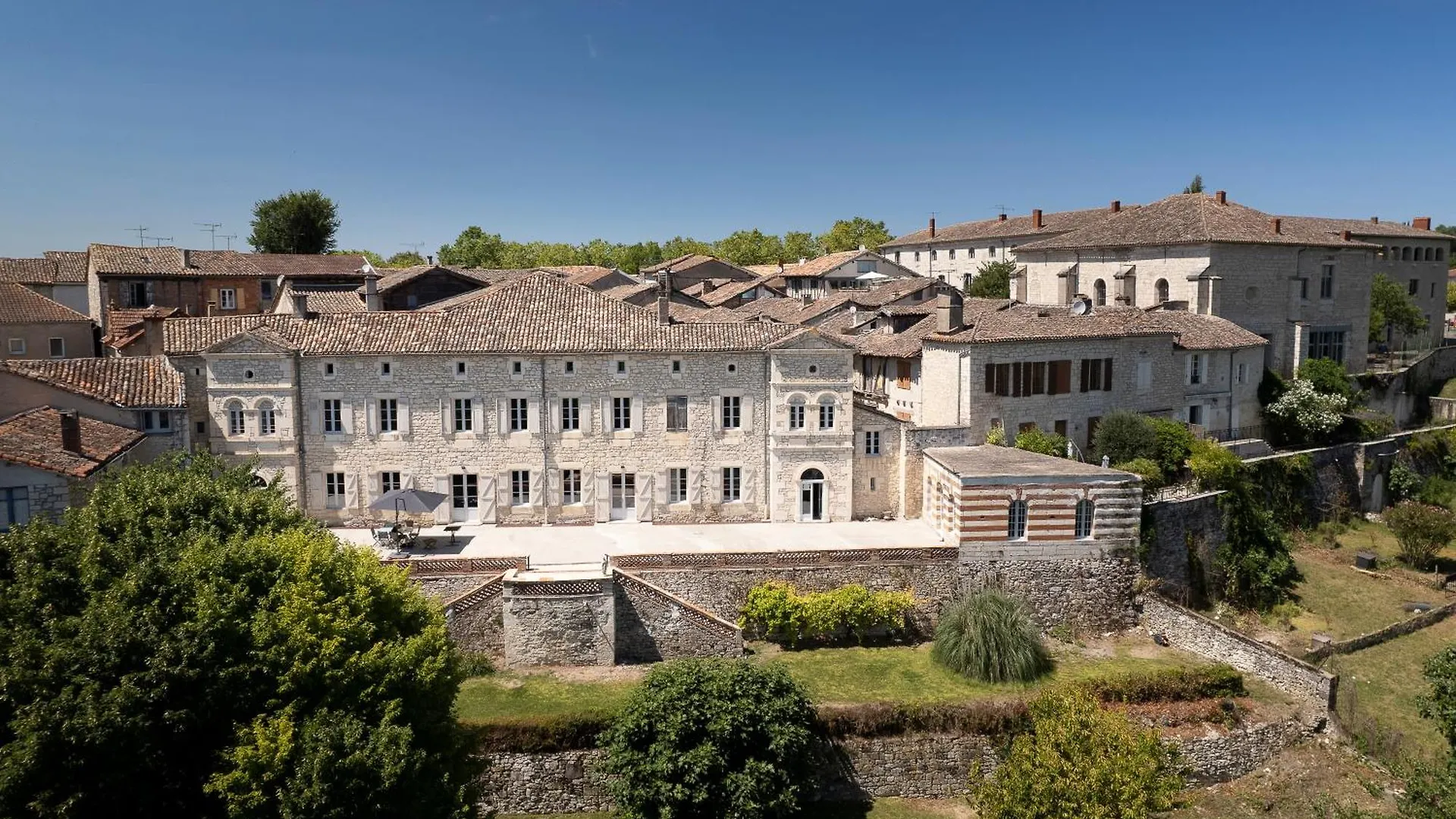 Les Trois Terrasses Bed and Breakfast Montpezat-de-Quercy